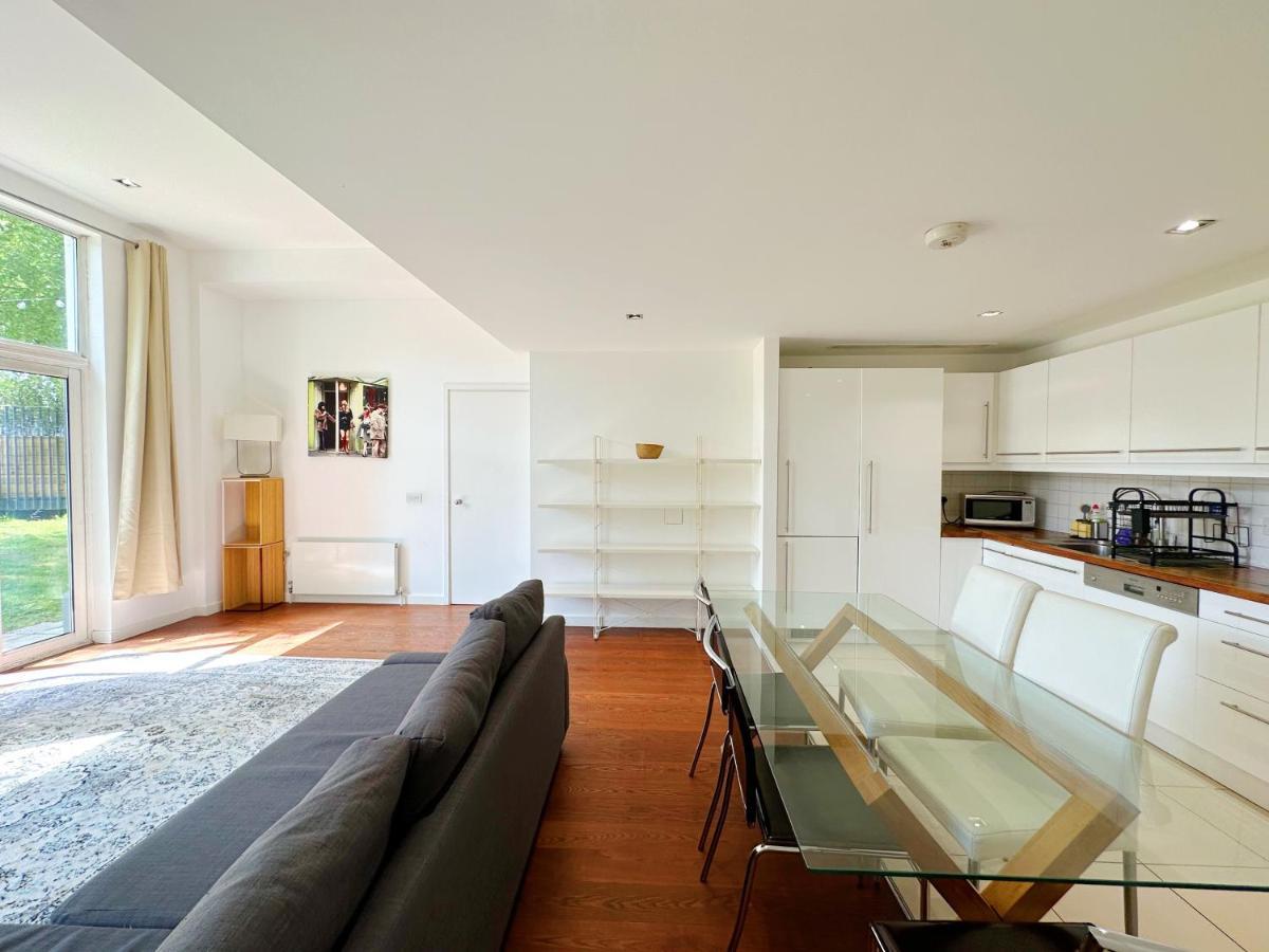 Portobello Dock Canalside Apartment 伦敦 外观 照片