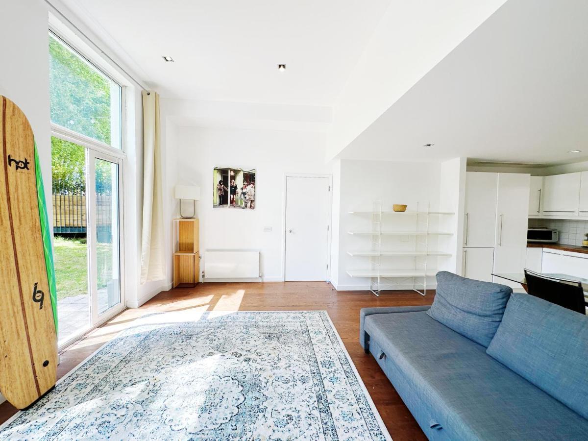 Portobello Dock Canalside Apartment 伦敦 外观 照片