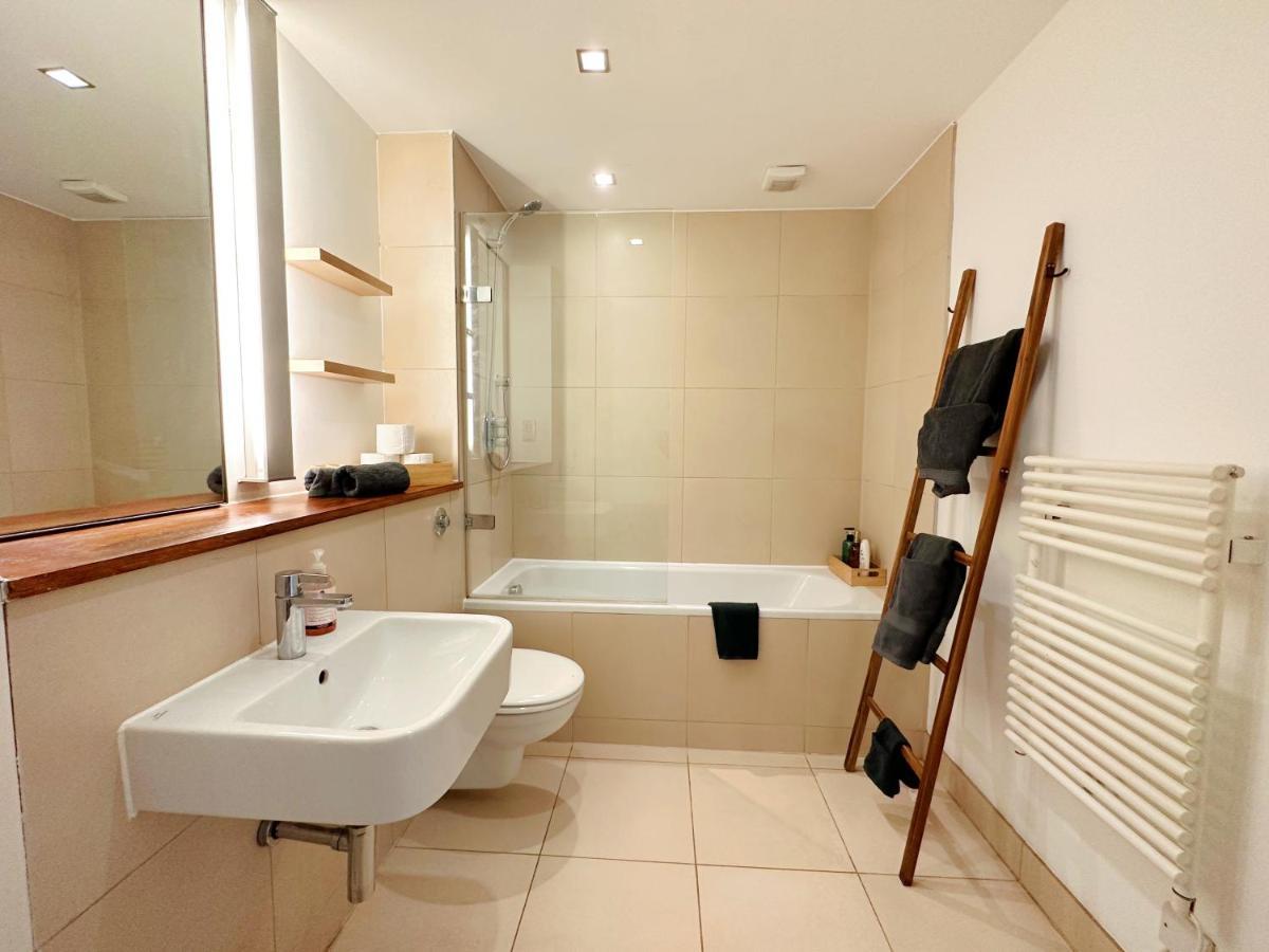 Portobello Dock Canalside Apartment 伦敦 外观 照片