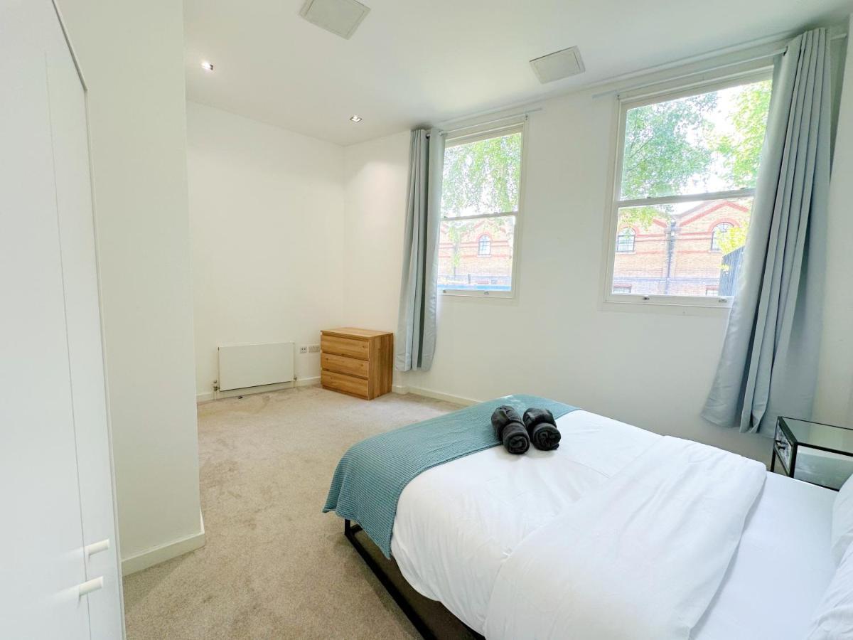 Portobello Dock Canalside Apartment 伦敦 外观 照片